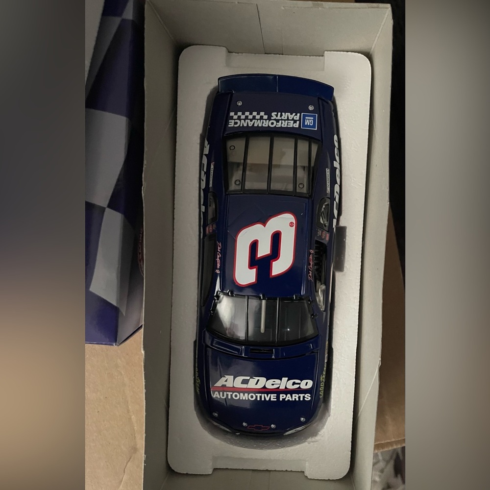 NASCAR Action Racing 1999 Dale Jr. #3 AC Delco 1/24 Scale Diecast Car Limited